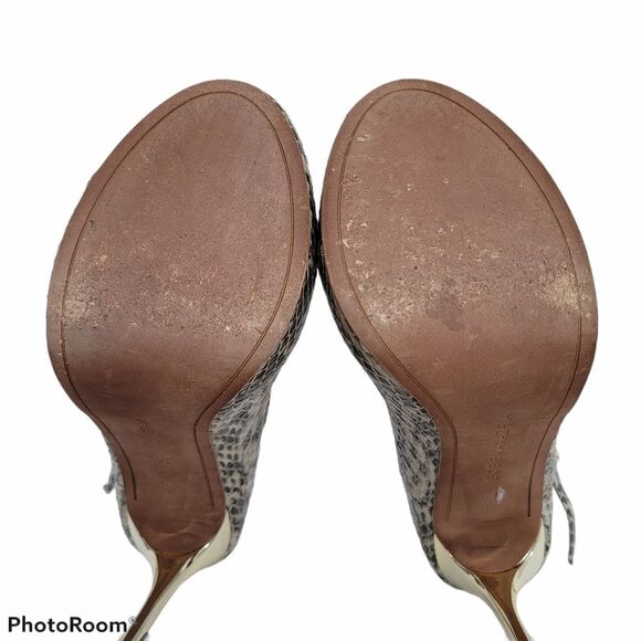 BCBGMAXAZRIA
Becky Peep Toe Dress Pumps
Sz 6.5 - Picture 8 of 12